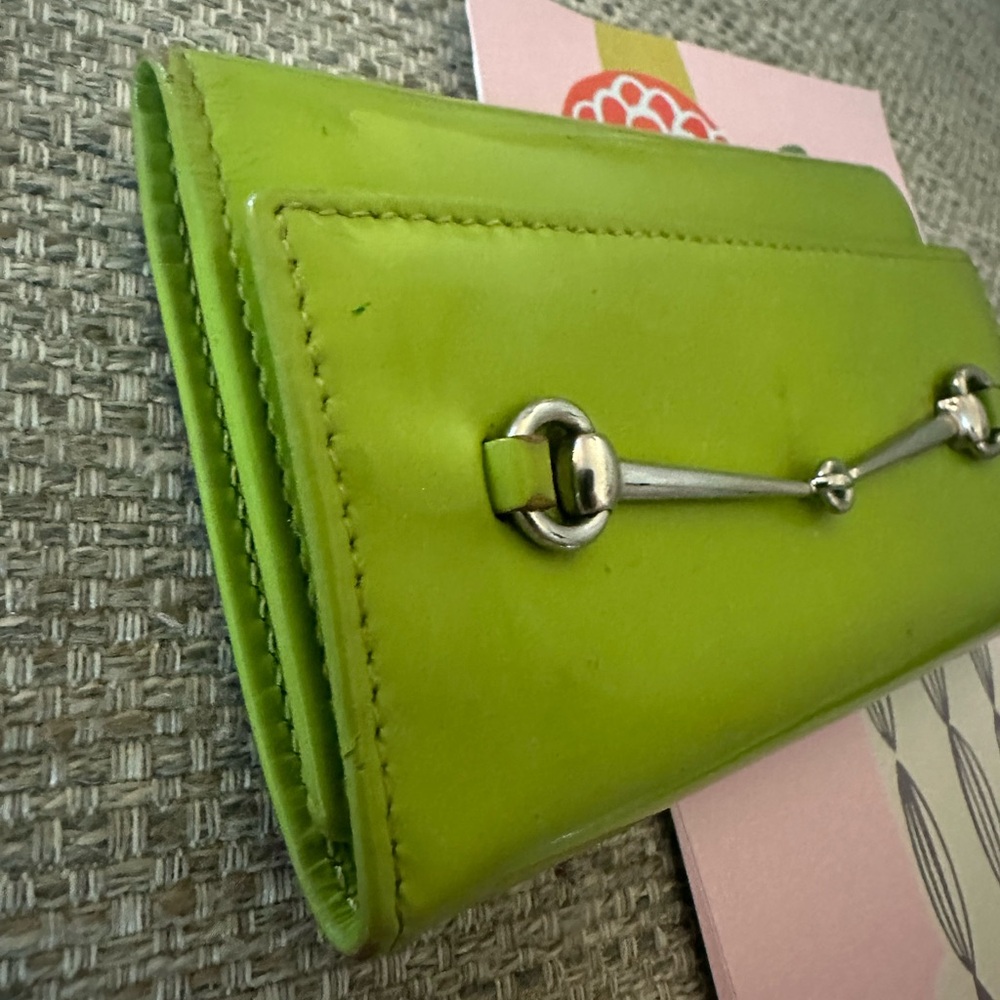 GUCCI Rare Horse Bit Patent Leather Keychain & Card Holder Margarita Color! - Picture 10 of 16